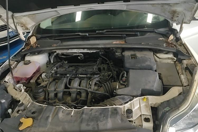 Used Ford Focus 2012 Hatchback 1.6L Automatic Fashion Edition Engine Bay