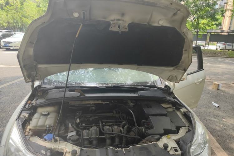 Used Ford Focus 2012 Sedan 1.6L Automatic Comfort Model Engine Bay