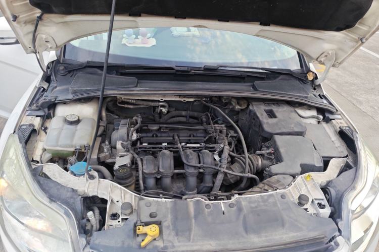 Used Ford Focus 2012 Sedan 1.6L Automatic Comfort Model Engine Bay