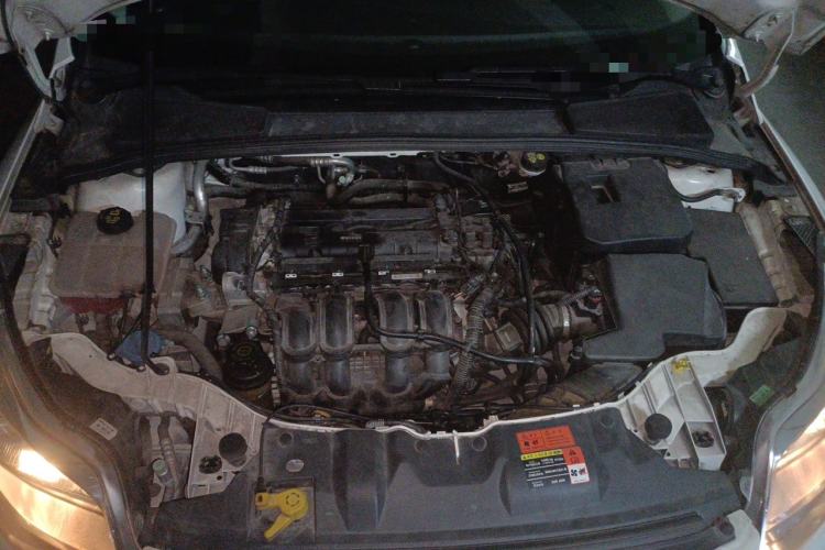 Used Ford Focus 2012 Sedan 1.6L Automatic Fashion Edition Engine Bay