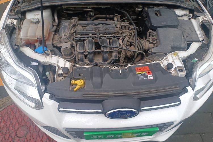 Used Ford Focus 2012 Hatchback 1.6L Automatic Fashion Edition Engine Bay
