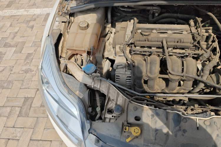 Used Ford Focus 2012 Hatchback 1.6L Manual Fashion Edition Engine Bay Right