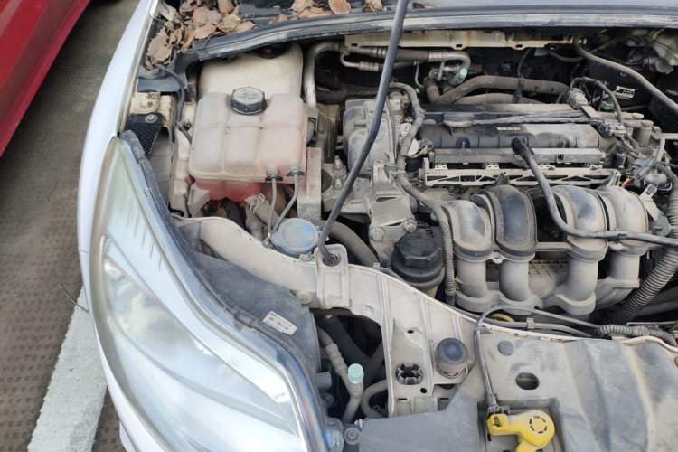 Used Ford Focus 2012 Sedan 1.6L Automatic Fashion Edition Engine Bay Right