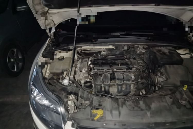 Used Ford Focus 2012 Hatchback 1.6L Automatic Fashion Edition Engine Bay Right