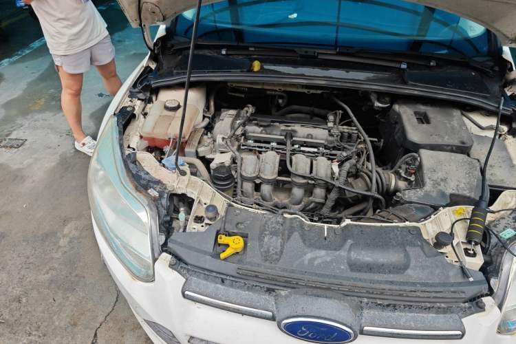 Used Ford Focus 2012 Sedan 1.6L Automatic Fashion Edition Engine Bay Right