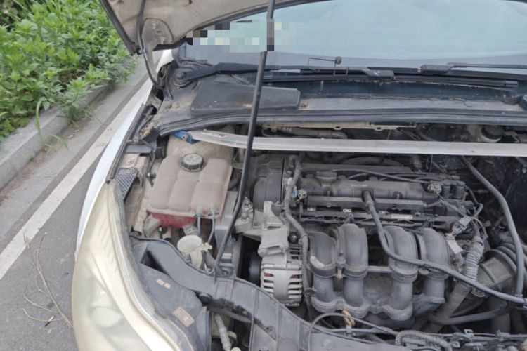 Used Ford Focus 2012 Sedan 1.6L Manual Fashion Edition Engine Bay Right