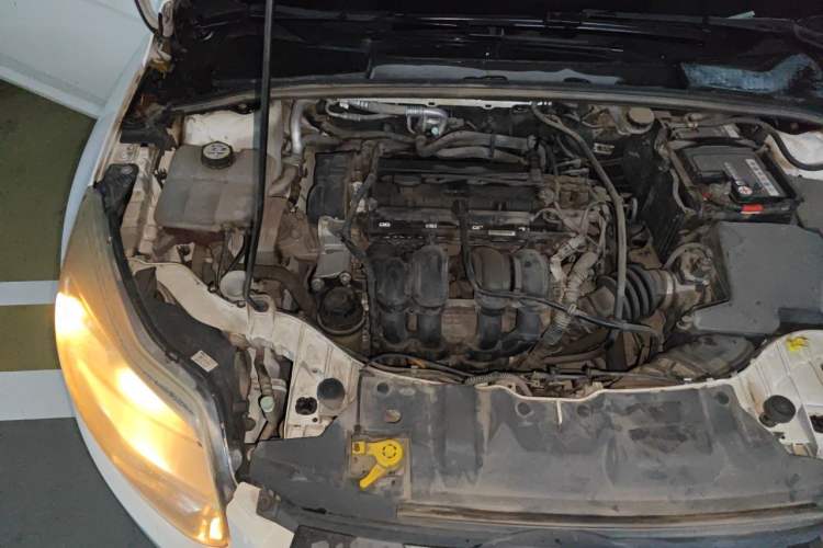 Used Ford Focus 2012 Sedan 1.6L Automatic Fashion Edition Engine Bay Right