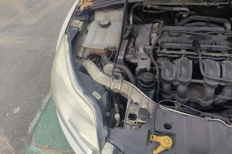 Used Ford Focus 2012 Sedan 1.6L Automatic Fashion Edition Engine Bay Right