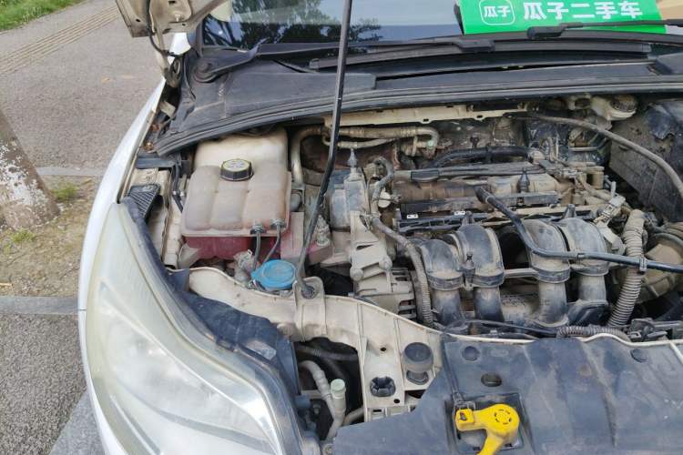 Used Ford Focus 2012 Hatchback 1.6L Manual Comfort Model Engine Bay Right