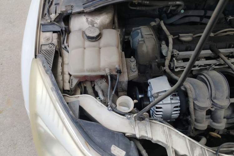 Used Ford Focus 2012 Hatchback 1.6L Manual Comfort Model Engine Bay Right