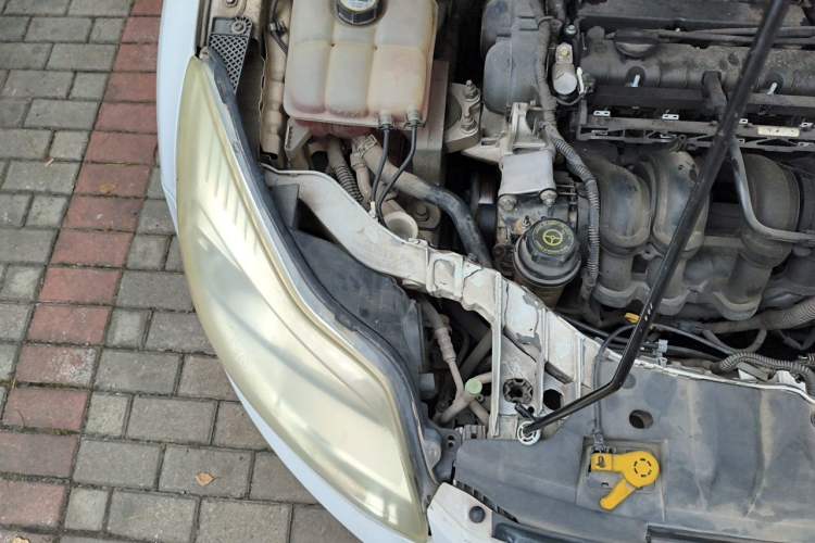 Used Ford Focus 2012 Sedan 1.6L Automatic Fashion Edition Engine Bay Right