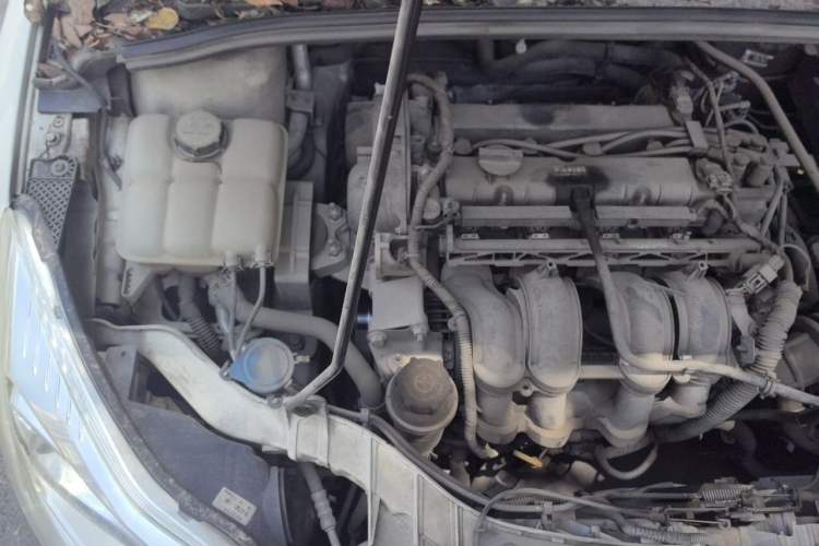 Used Ford Focus 2012 Sedan 1.6L Automatic Fashion Edition Engine Bay Right