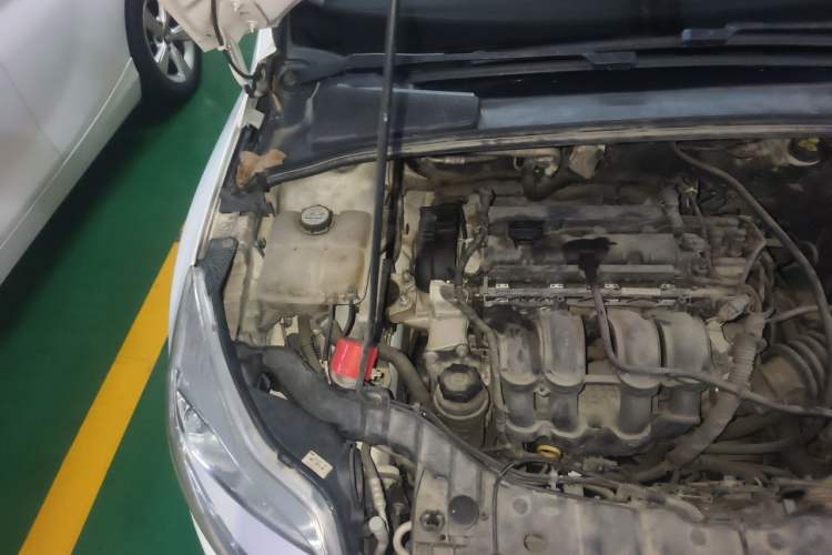 Used Ford Focus 2012 Sedan 1.6L Automatic Fashion Edition Engine Bay Right