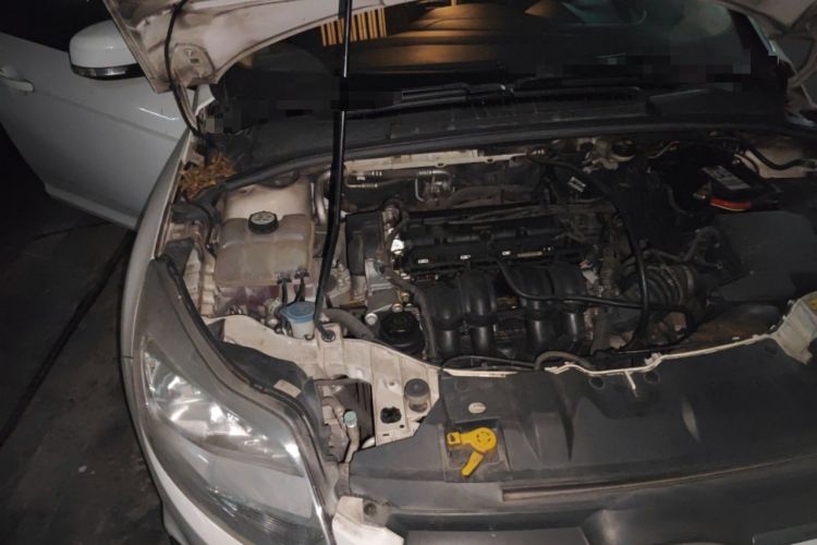 Used Ford Focus 2012 Hatchback 1.6L Automatic Comfort Model Engine Bay Right
