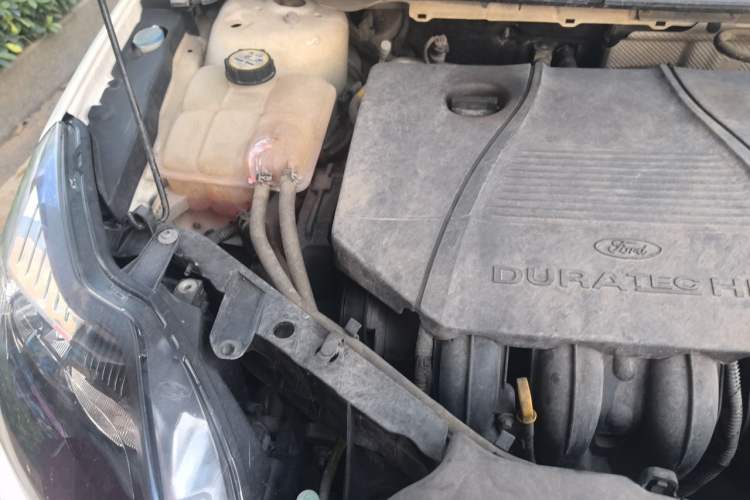 Used Ford Focus 2012 Hatchback Classic 1.8L Automatic Base Model Engine Bay Right