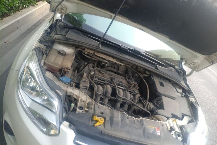 Used Ford Focus 2012 Hatchback 1.6L Manual Comfort Model Engine Bay Right