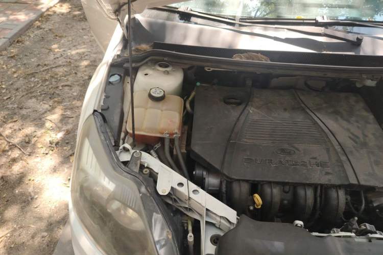 Used Ford Focus 2012 Hatchback Classic 1.8L Automatic Base Model Engine Bay Right