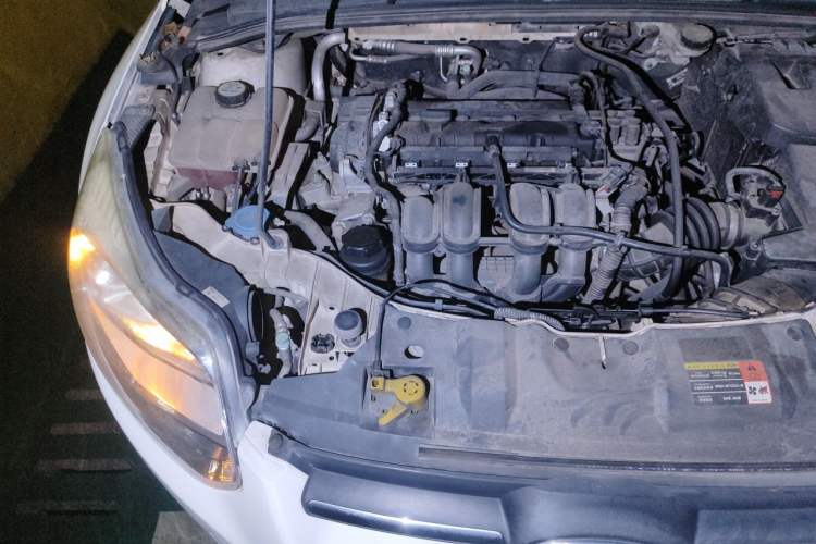 Used Ford Focus 2012 Hatchback 1.6L Automatic Comfort Model Engine Bay Right