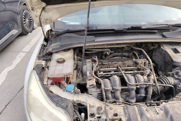 Used Ford Focus 2012 Sedan 1.6L Manual Fashion Edition Engine Bay Right
