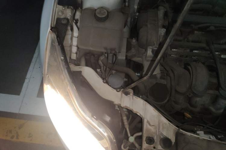 Used Ford Focus 2012 Sedan 1.6L Automatic Fashion Edition Engine Bay Right