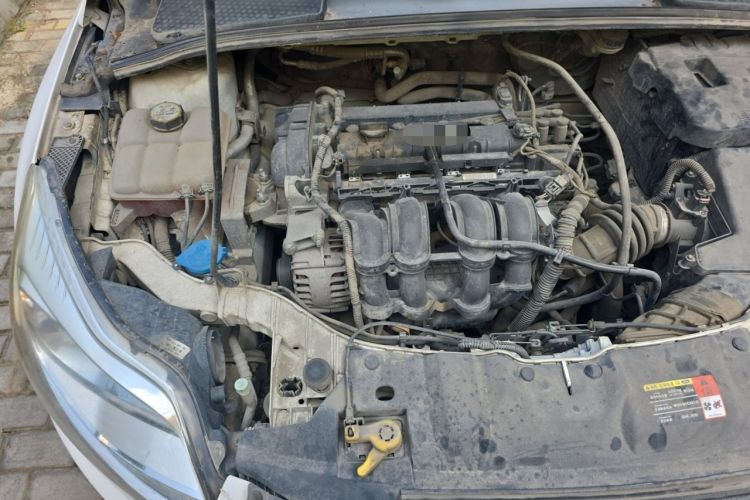 Used Ford Focus 2012 Hatchback 1.6L Manual Comfort Model Engine Bay Right