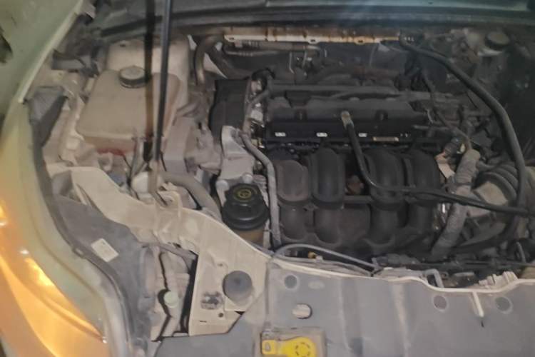 Used Ford Focus 2012 Sedan 1.6L Automatic Fashion Edition Engine Bay Right