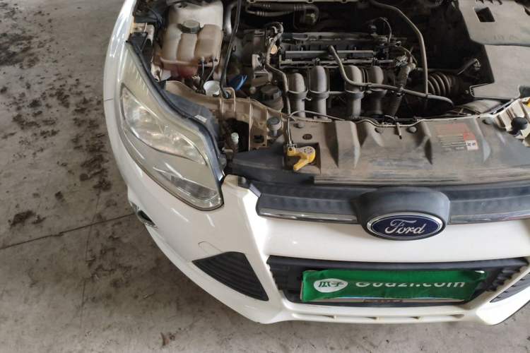 Used Ford Focus 2012 Hatchback 1.6L Automatic Fashion Edition Engine Bay Right