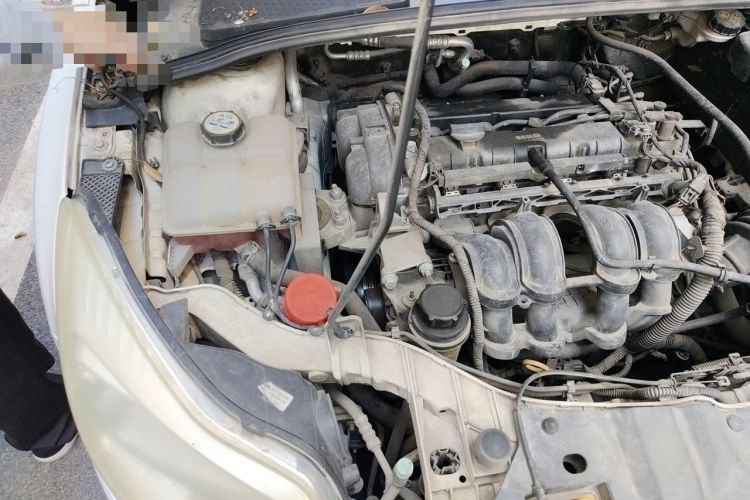 Used Ford Focus 2012 Sedan 1.6L Automatic Fashion Edition Engine Bay Right
