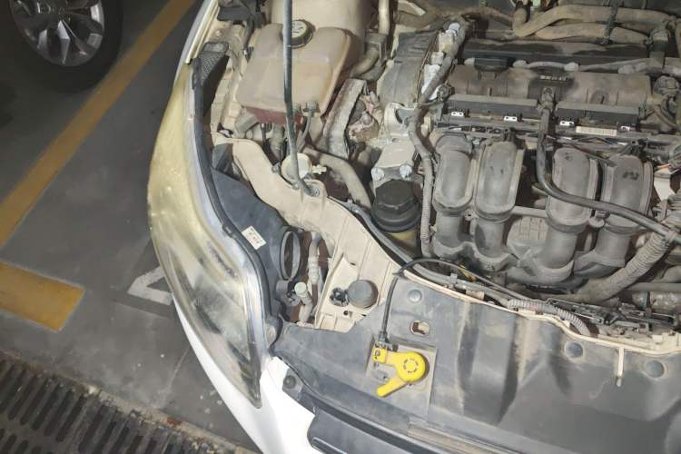 Used Ford Focus 2012 Sedan 1.6L Automatic Fashion Edition Engine Bay Right