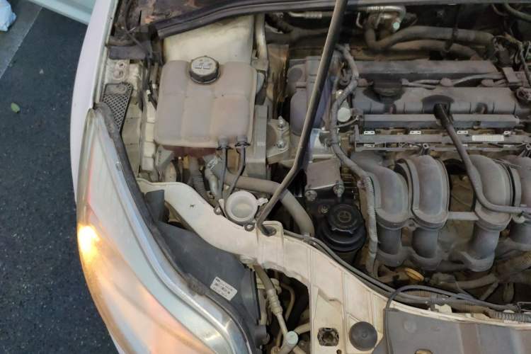 Used Ford Focus 2012 Hatchback 1.6L Automatic Fashion Edition Engine Bay Right