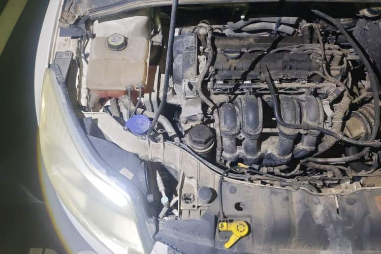 Used Ford Focus 2012 Sedan 1.6L Automatic Fashion Edition Engine Bay Right