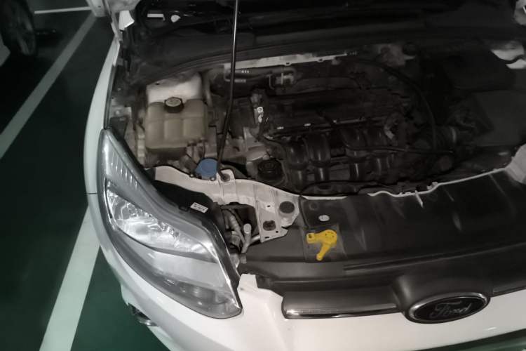 Used Ford Focus 2012 Sedan 1.6L Automatic Fashion Edition Engine Bay Right