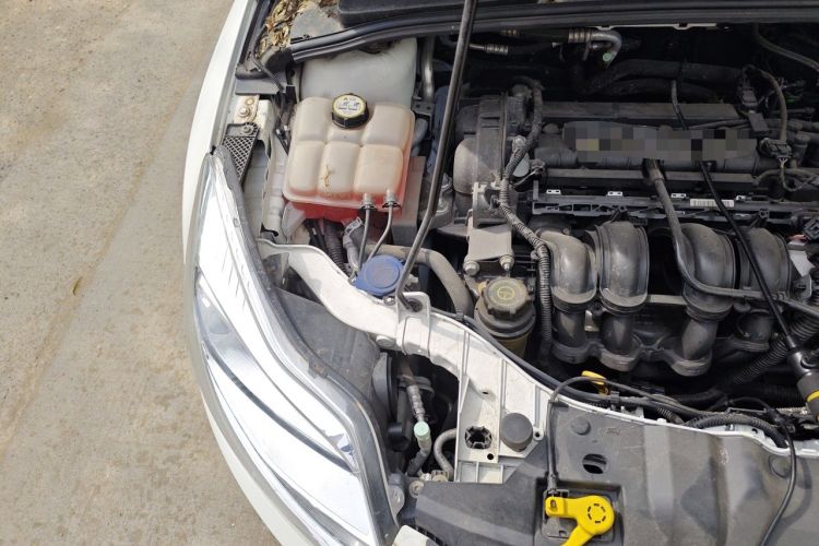 Used Ford Focus 2012 Hatchback 1.6L Automatic Fashion Edition Engine Bay Right
