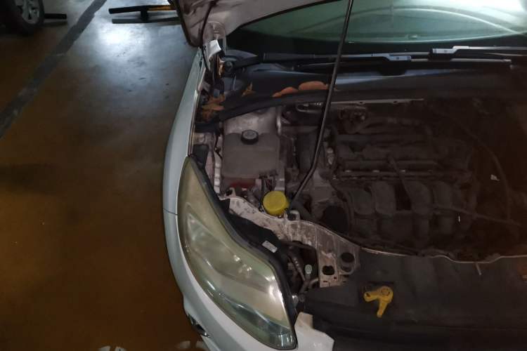 Used Ford Focus 2012 Sedan 1.6L Automatic Fashion Edition Engine Bay Right