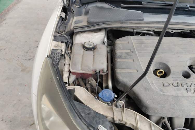 Used Ford Focus 2012 Hatchback 2.0L Manual Luxury Sport Model Engine Bay Right