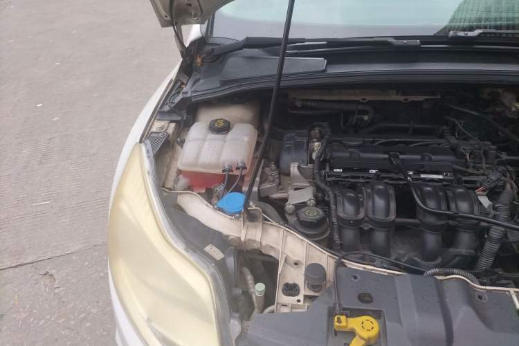 Used Ford Focus 2012 Sedan 1.6L Automatic Comfort Model Engine Bay Right