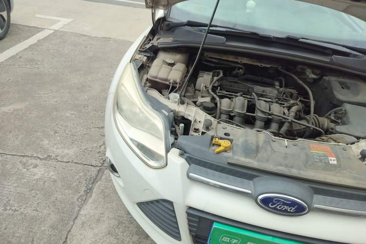 Used Ford Focus 2012 Sedan 1.6L Automatic Fashion Edition Engine Bay Right