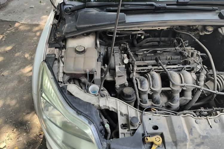 Used Ford Focus 2012 Sedan 1.6L Automatic Fashion Edition Engine Bay Right