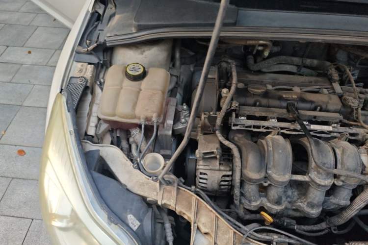 Used Ford Focus 2012 Hatchback 1.6L Manual Fashion Edition Engine Bay Right