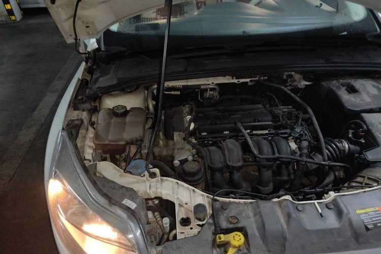 Used Ford Focus 2012 Sedan 1.6L Automatic Fashion Edition Engine Bay Right