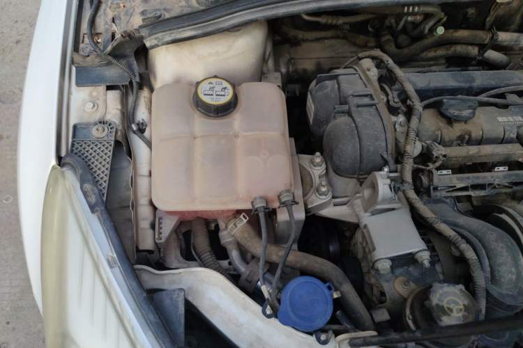 Used Ford Focus 2012 Sedan 1.6L Automatic Comfort Model Engine Bay Right