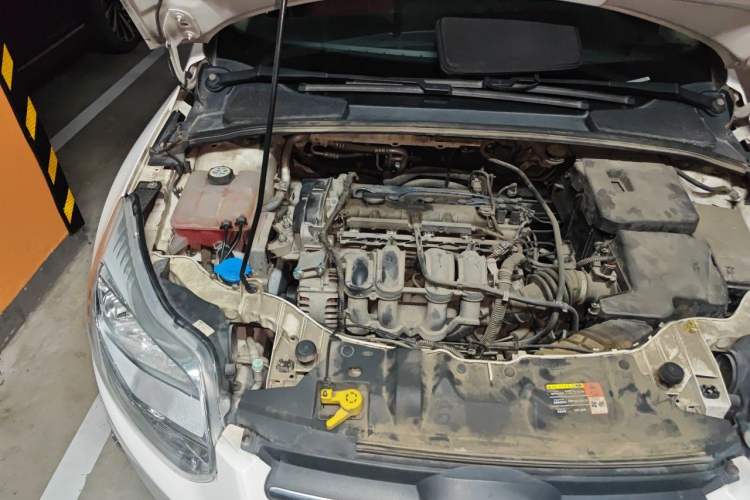 Used Ford Focus 2012 Sedan 1.6L Manual Fashion Edition Engine Bay Right