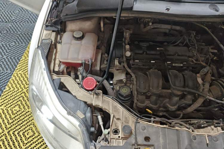 Used Ford Focus 2012 Sedan 1.6L Automatic Fashion Edition Engine Bay Right