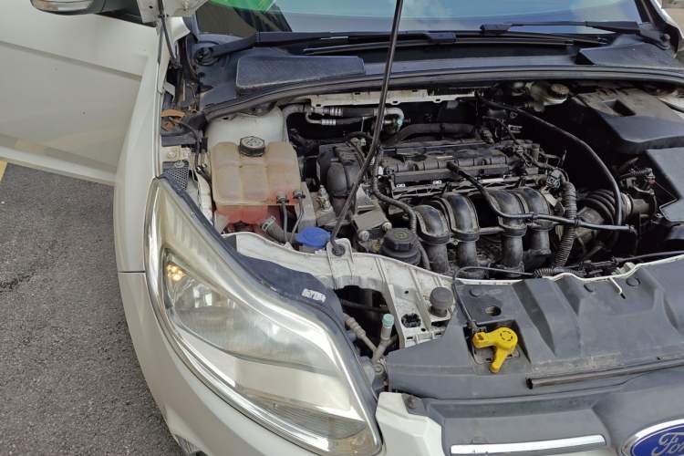 Used Ford Focus 2012 Hatchback 1.6L Automatic Fashion Edition Engine Bay Right