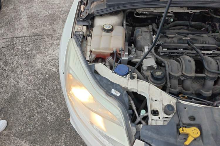 Used Ford Focus 2012 Sedan 1.6L Automatic Fashion Edition Engine Bay Right