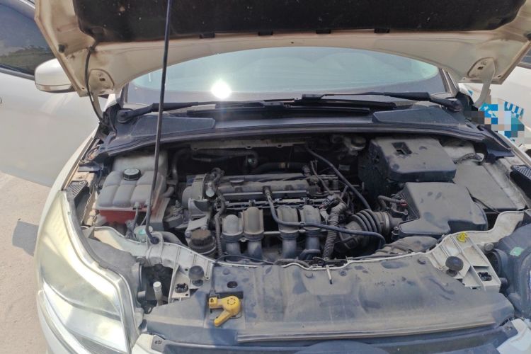 Used Ford Focus 2012 Sedan 1.6L Automatic Comfort Model Engine Bay Right