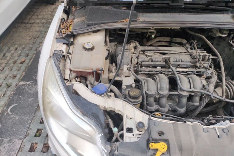 Used Ford Focus 2012 Sedan 1.6L Automatic Fashion Edition Engine Bay Right