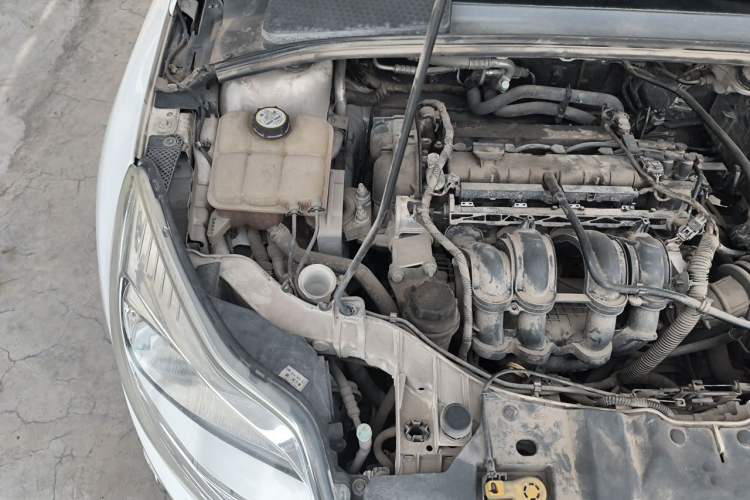 Used Ford Focus 2012 Sedan 1.6L Automatic Fashion Edition Engine Bay Right
