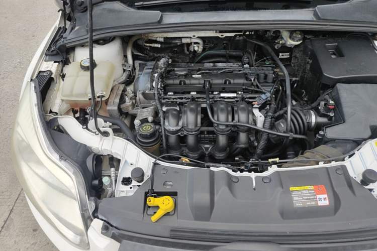 Used Ford Focus 2012 Hatchback 1.6L Automatic Comfort Model Engine Bay Right