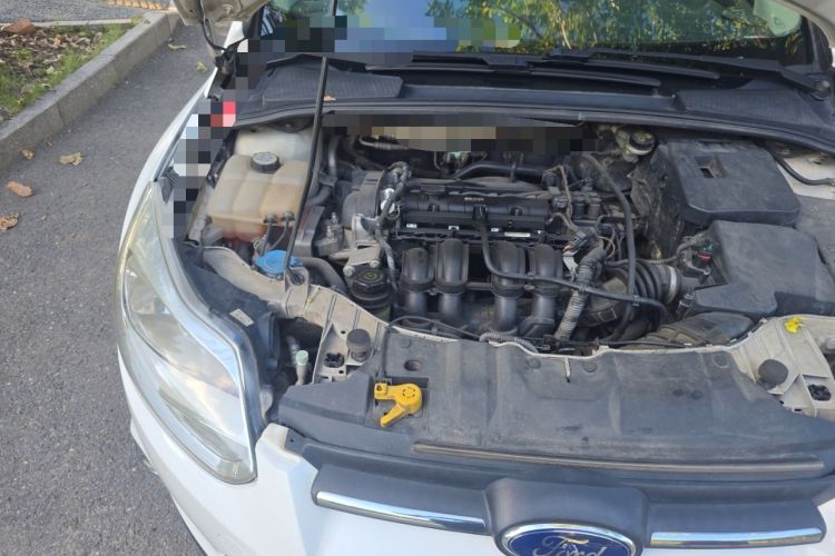 Used Ford Focus 2012 Hatchback 1.6L Automatic Fashion Edition Engine Bay Right